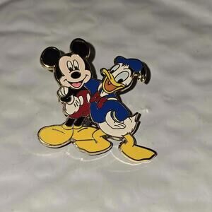 Mickey Mouse and Donald Duck Friends Disney Pin